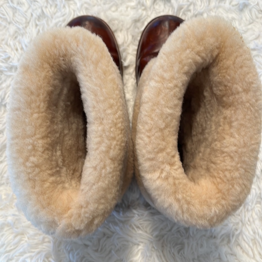 UGG Boots - Size 7 - Picture 7 of 8